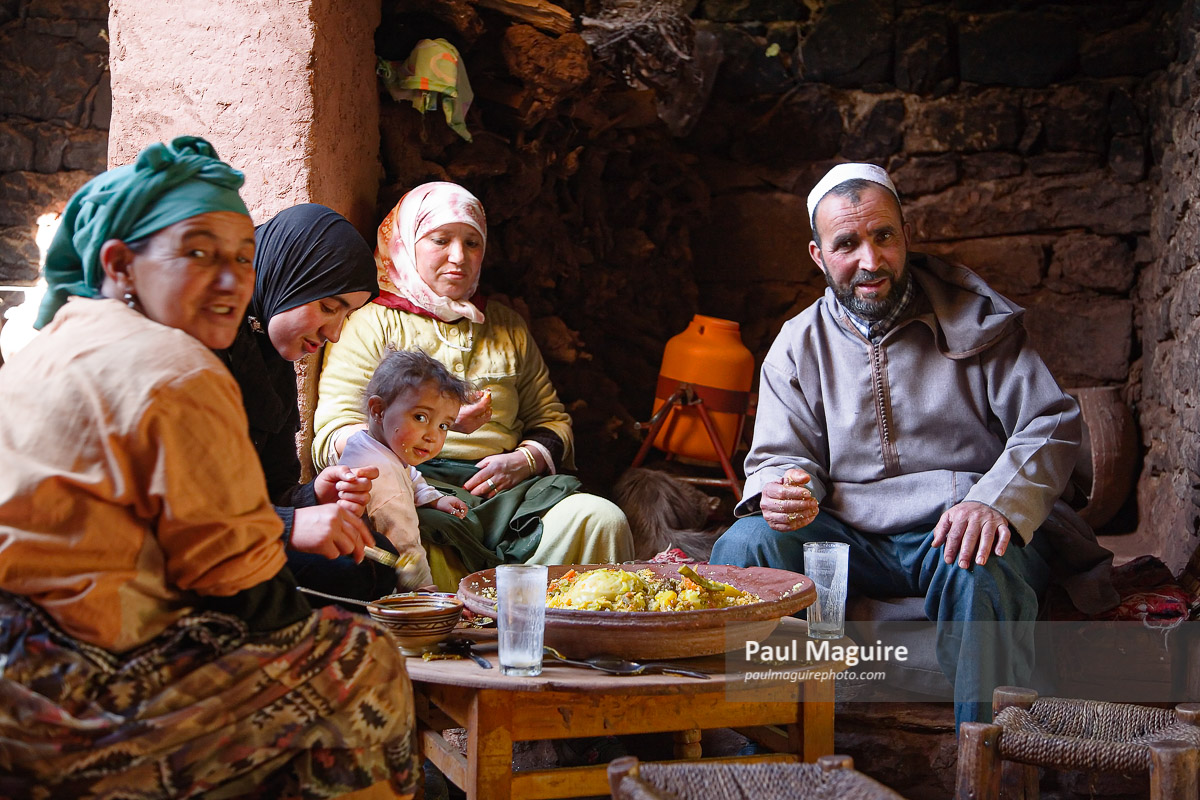 Fas'ta yaşayan bir Amazigh ailesi