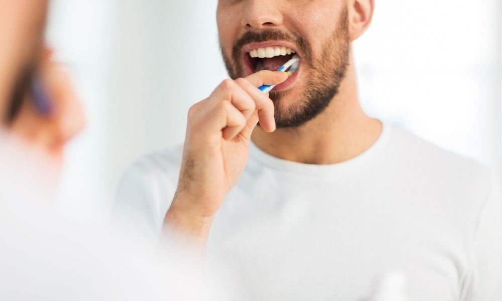 Diş fırçalamak