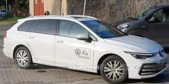 Volkswagen Golf’ün “Station Wagon” Versiyonu Ortaya Çıktı (Buna Hakikaten Gerek Var mı?)