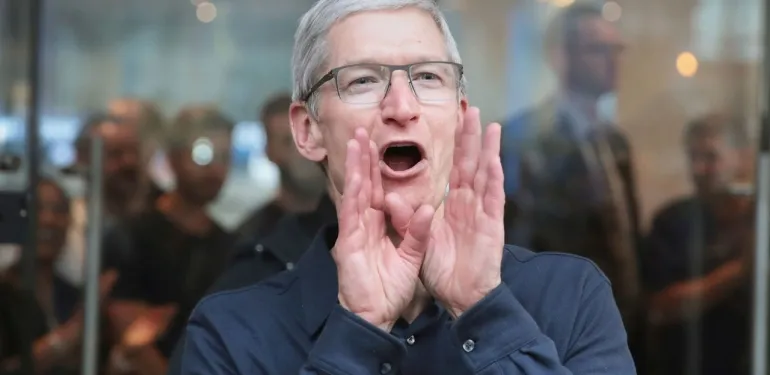 Apple, USB-C maddesine ahenk konusunda tehditkar ihtarlarda bulundu