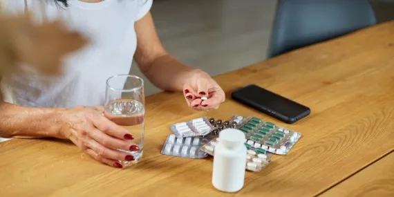 Menopozun nedenleri ve tedavi yöntemleri nelerdir?