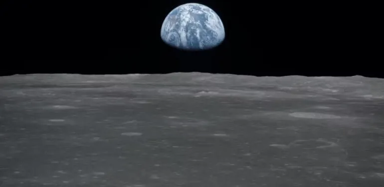 Uzay Aracı Apollo, Ay Yüzeyindeki Modüllerin Güneş’ten Kopan Hidrojeni Barındırdığını Ortaya Çıkardı