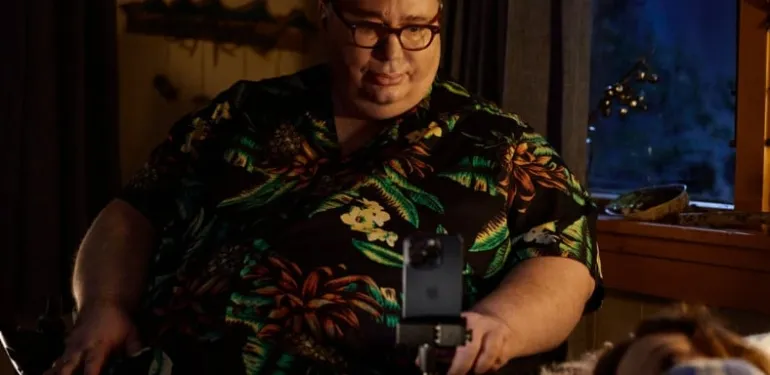 Yavaş Yavaş Konuşma Yeteneğini Kaybeden Engelli Bir Akademisyen, Sesini iPhone ile Ölümsüzleştirdi [Video]