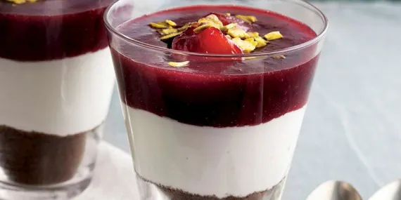 ANJELİK ERİKLİ YOĞURTLU KUPLAR