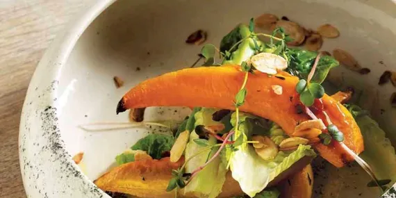 BAL KABAKLI YEŞİL SALATA