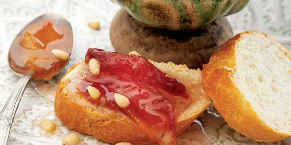 ÇAM FISTIKLI ŞEFTALİ REÇELİ