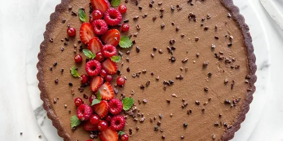 Çiğ vegan kakaolu tart