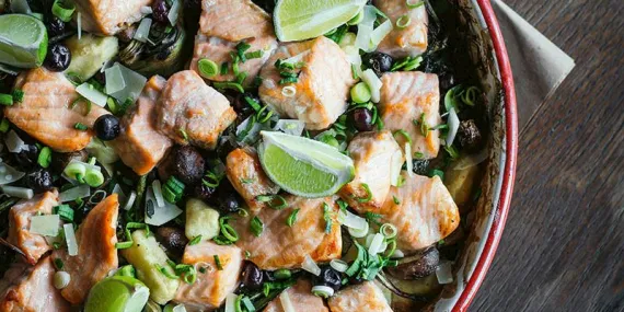 ENGİNAR VE SARMAŞIK İLE FIRIN SOMONLU GNOCCHİ