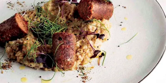 ET SUYU İLE PİŞMİŞ KEŞKEK