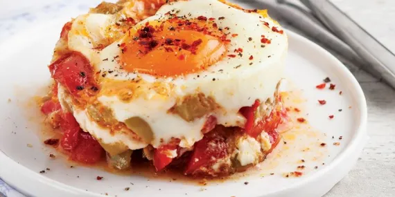 FIRINDA SEBZELİ MUFFİN YUMURTA