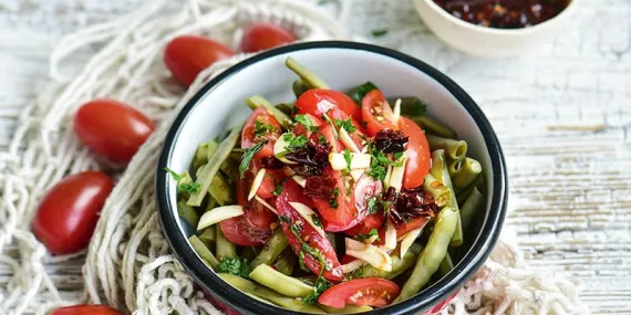 Haşlama sebzelerde domates