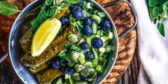 İç bakla yatağında yaprak sarma