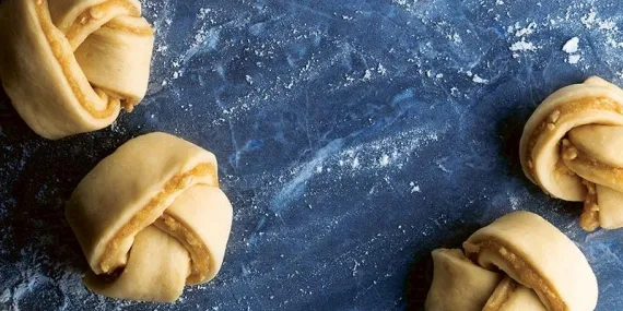 Kolay çörek hamuru