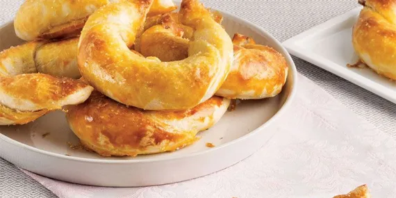 PEYNİR DOLGULU PRATİK KRUVASAN