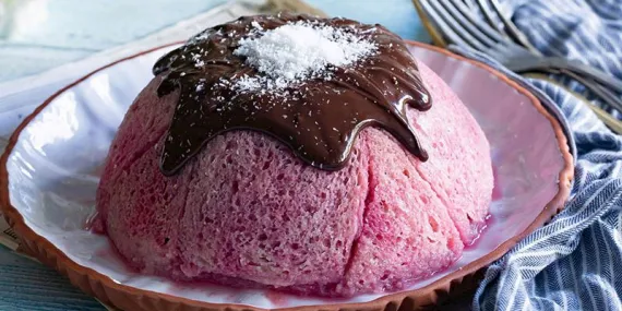 Siyah üzümlü bomba tatlısı