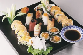 sushi-KIGD8J5S.jpg