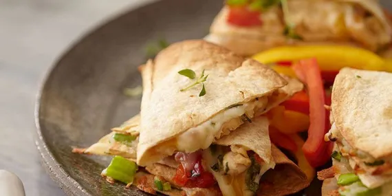 Tavuk quesadilla