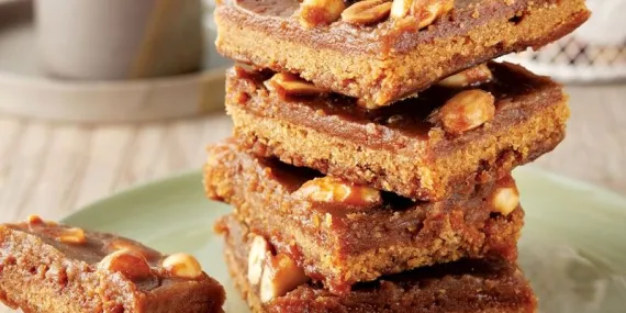 ZENCEFİLLİ VE YER FISTIKLI KARAMEL BAR