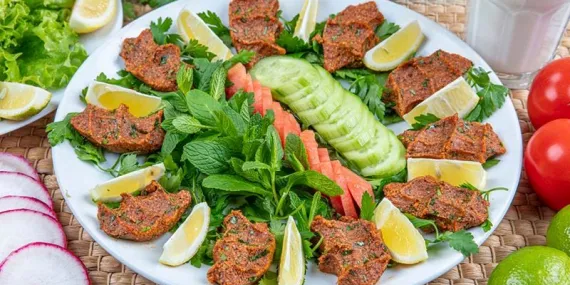 Etsiz Kolay Çiğ Köfte