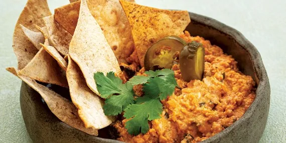 Nacho cheese dip sos