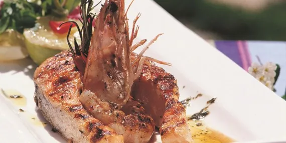 Pesto soslu deniz şöleni