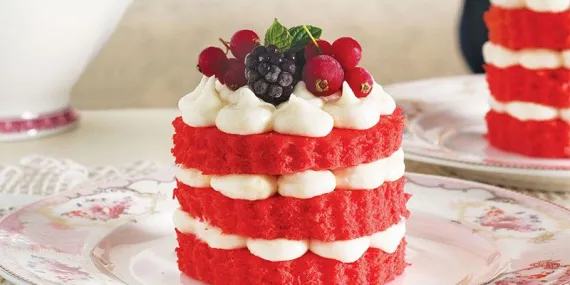 Red velvet mini pastacıklar