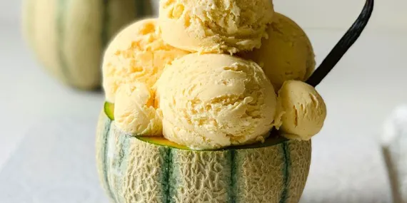 Vanilyalı Keçi Sütlü Dondurma